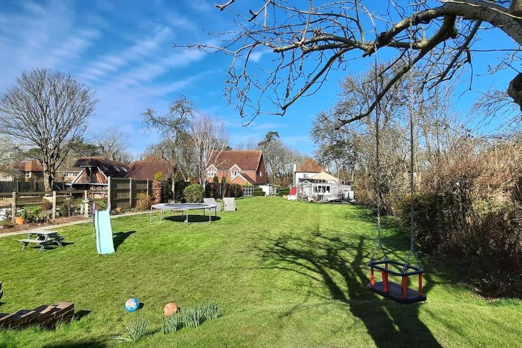 Sycamore Kent With Ev Zappi Type 2 Holiday home *